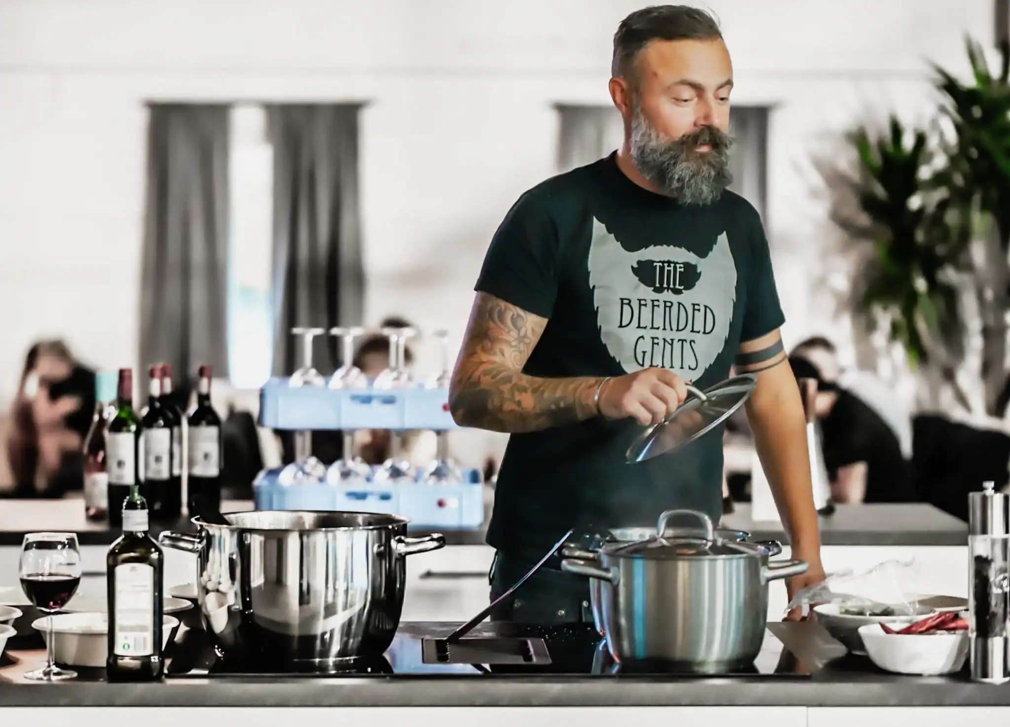 Portrait by Mari Lezhava